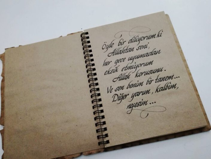 defter kaligrafi yazısı, deftere el yazısı yazma, kaligrafi yazılı defter, hat sanatı yazılı defter